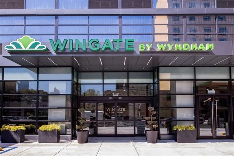 wingate hotel long island city|wyndham hotel long island city.